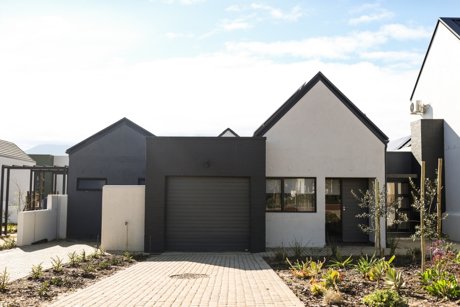 To Let 2 Bedroom Property for Rent in Newinbosch Western Cape